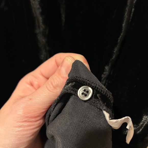 Madewell velvet top. EUC size medium. - Picture 5 of 8